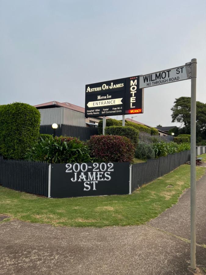 Asters On James Motor Inn Toowoomba Exterior foto